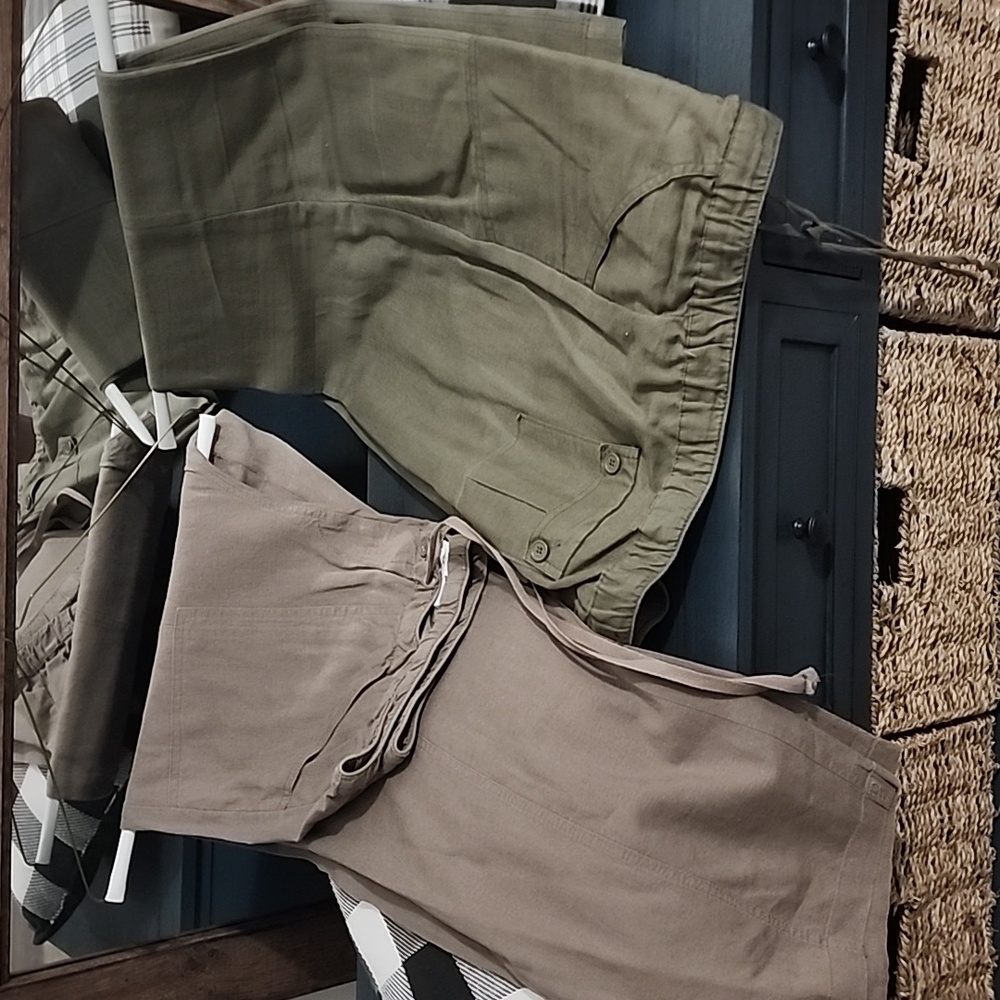 NY&Co (2) pair army green, dark khaki drawstring pants regular legs size Large